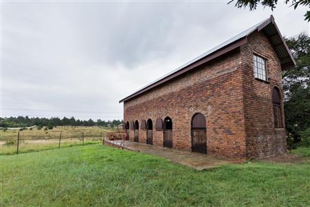 False - House For Sale in Kyalami AH, Midrand, Gauteng - M10230