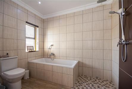 False - House For Sale in Le Grand Estate, George, Western Cape - M11075