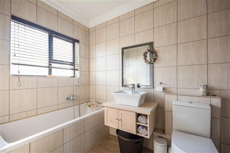 False - House For Sale in Le Grand Estate, George, Western Cape - M11075