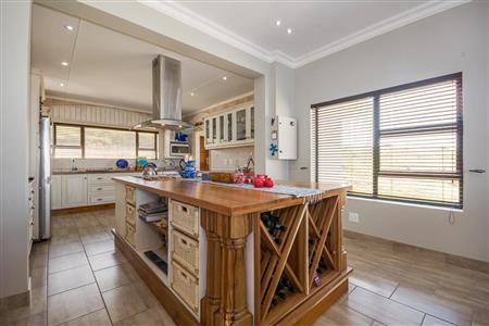 False - House For Sale in Le Grand Estate, George, Western Cape - M11075