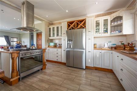 False - House For Sale in Le Grand Estate, George, Western Cape - M11075