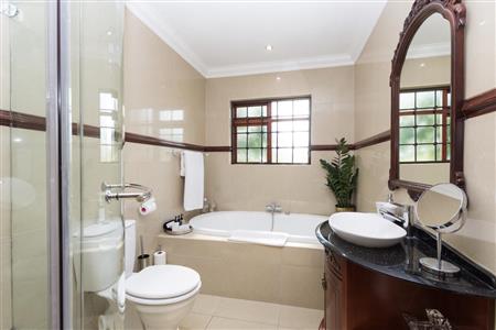 False - Hotel For Sale in Sandton Central, Sandton, Gauteng - M19021