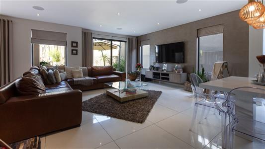False - House For Sale in Woodmead, Sandton, Gauteng - M10339