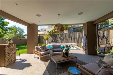 False - House For Sale in Woodmead, Sandton, Gauteng - M10339