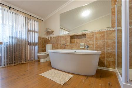 False - House For Sale in Stilbaai Wes, Stilbaai, Western Cape - M17452