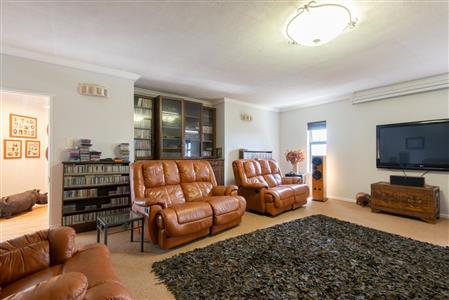 False - House For Sale in Stilbaai Wes, Stilbaai, Western Cape - M17452
