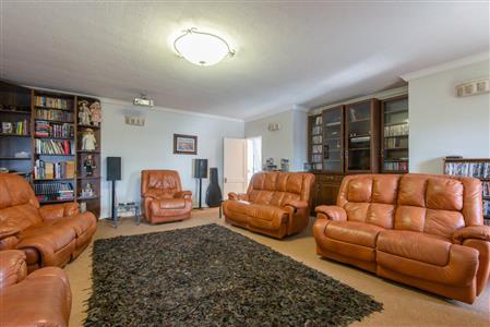 False - House For Sale in Stilbaai Wes, Stilbaai, Western Cape - M17452