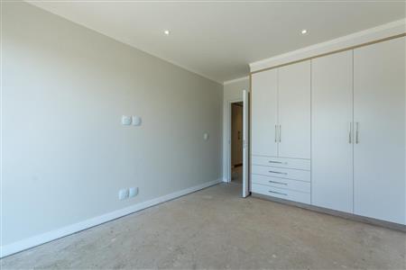 False - Apartment For Sale in Bryanston, Sandton, Gauteng - M10109