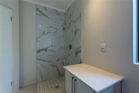 False - Apartment For Sale in Bryanston, Sandton, Gauteng - M10109