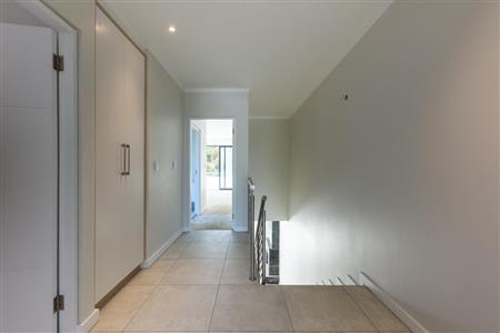 False - Apartment For Sale in Bryanston, Sandton, Gauteng - M10109