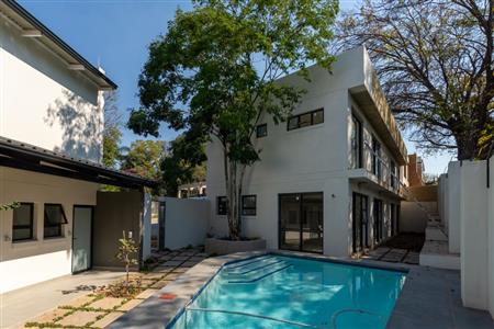 False - Apartment For Sale in Bryanston, Sandton, Gauteng - M10109