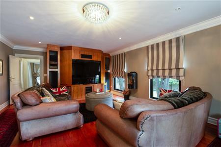 False - House For Sale in Bryanston, Sandton, Gauteng - M11760