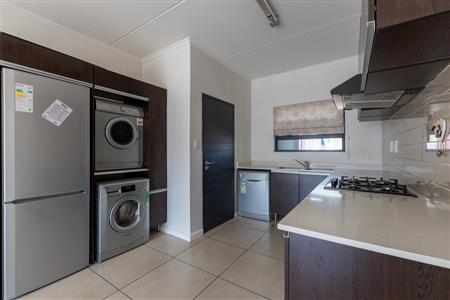 False - Apartment For Sale in Fourways, Sandton, Gauteng - M10060