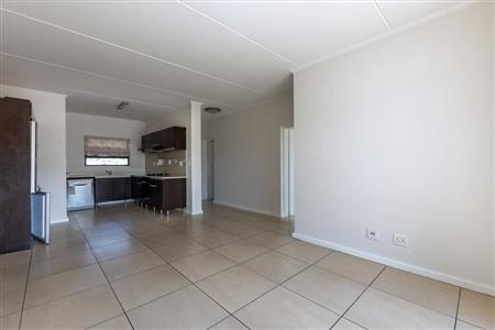 False - Apartment For Sale in Fourways, Sandton, Gauteng - M10060