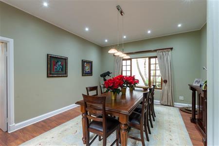 False - House For Sale in Bryanston, Sandton, Gauteng - M10392