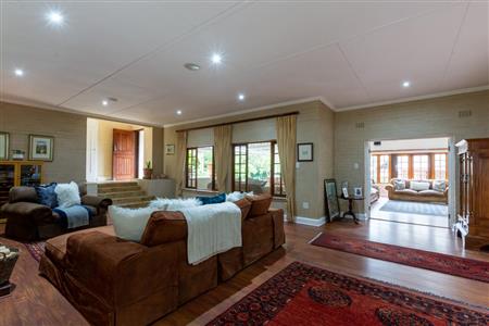 False - House For Sale in Bryanston, Sandton, Gauteng - M10392