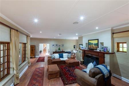 False - House For Sale in Bryanston, Sandton, Gauteng - M10392