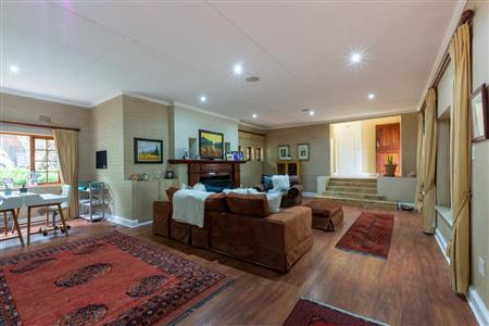 False - House For Sale in Bryanston, Sandton, Gauteng - M10392
