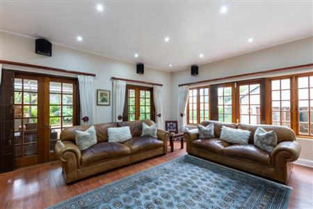 False - House For Sale in Bryanston, Sandton, Gauteng - M10392