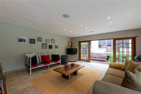 False - House For Sale in Bryanston, Sandton, Gauteng - M10392