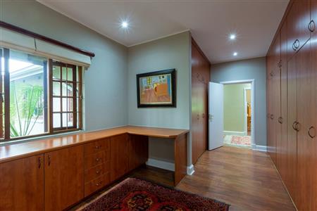 False - House For Sale in Bryanston, Sandton, Gauteng - M10392