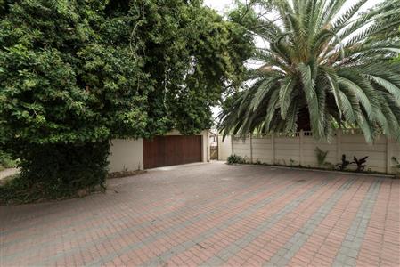 False - House For Sale in Robertson, Western Cape - M10229