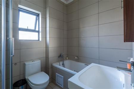 False - Apartment For Sale in Dainfern, Sandton, Gauteng - M11313