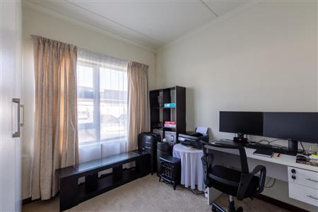 False - Apartment For Sale in Dainfern, Sandton, Gauteng - M11313