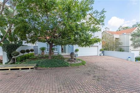 False - House For Sale in Bryanston, Sandton, Gauteng - M12275
