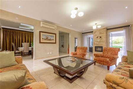 False - House For Sale in Bryanston, Sandton, Gauteng - M12275