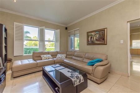 False - House For Sale in Bryanston, Sandton, Gauteng - M12275