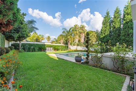 False - House For Sale in Bryanston, Sandton, Gauteng - M12275