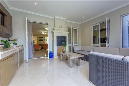 False - House For Sale in Bryanston, Sandton, Gauteng - M12275