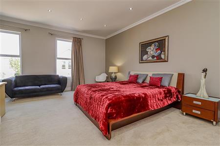 False - House For Sale in Bryanston, Sandton, Gauteng - M12275