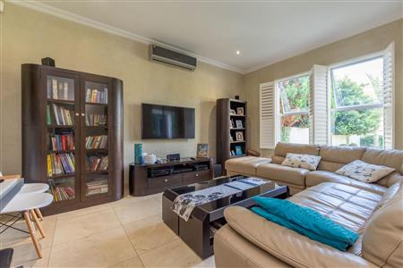 False - House For Sale in Bryanston, Sandton, Gauteng - M12275