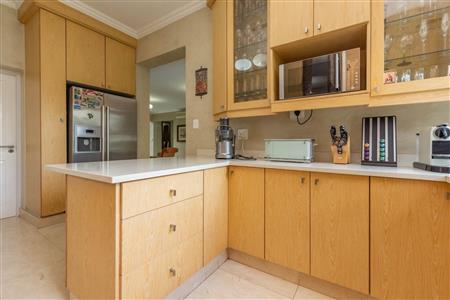 False - House For Sale in Bryanston, Sandton, Gauteng - M12275