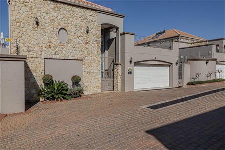 False - House For Sale in Morningside, Sandton, Gauteng - M12295