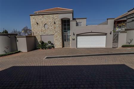 False - House For Sale in Morningside, Sandton, Gauteng - M12295