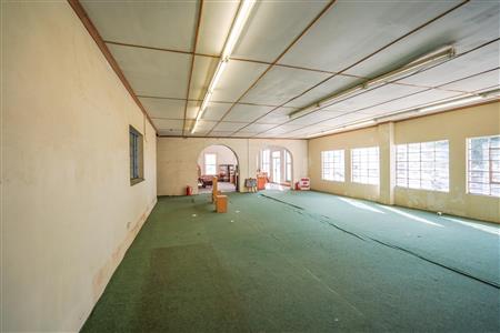 False - Office For Sale in Alice, Eastern Cape - M19169