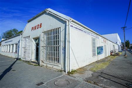 False - Office For Sale in Alice, Eastern Cape - M19169