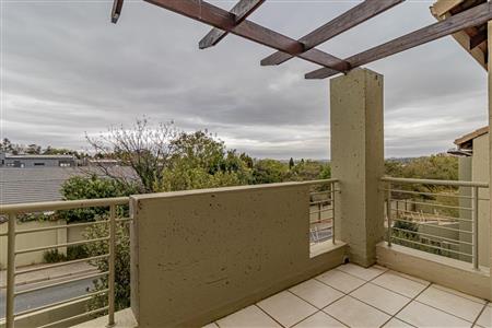 False - Apartment For Sale in Bryanston, Sandton, Gauteng - M11839