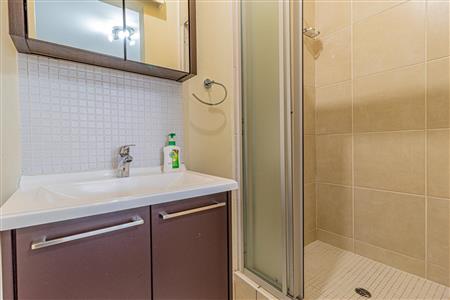 False - Apartment For Sale in Bryanston, Sandton, Gauteng - M11839