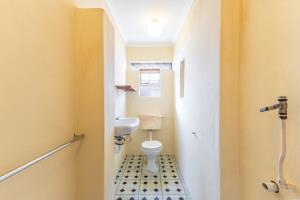 Cosy, fully furnished Studio apartment/Granny flat (suitable for only ONE PERSON)  - M110029