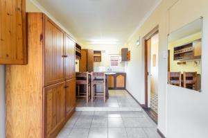 Cosy, fully furnished Studio apartment/Granny flat (suitable for only ONE PERSON)  - M110029