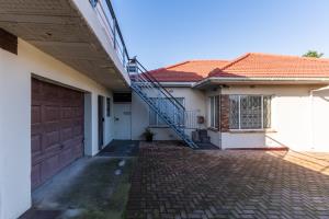 Cosy, fully furnished Studio apartment/Granny flat (suitable for only ONE PERSON)  - M110029