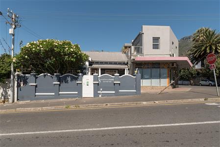 False - House For Sale in Vredehoek, Cape Town, Western Cape - M110055