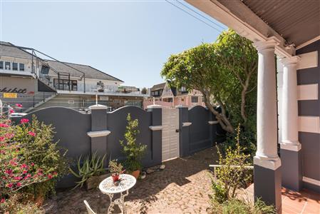 False - House For Sale in Vredehoek, Cape Town, Western Cape - M110055