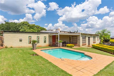 Farm For Sale in Buffelspoort Eco Estate, Modimolle, Limpopo - M110465