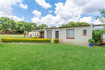 Farm For Sale in Buffelspoort Eco Estate, Modimolle, Limpopo - M110465