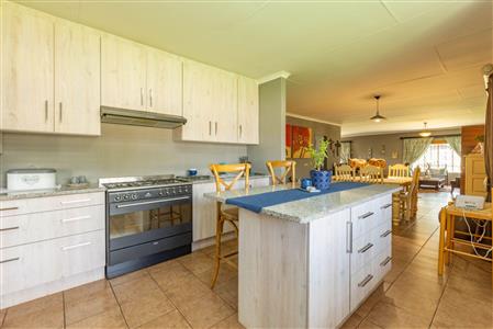Farm For Sale in Buffelspoort Eco Estate, Modimolle, Limpopo - M110465